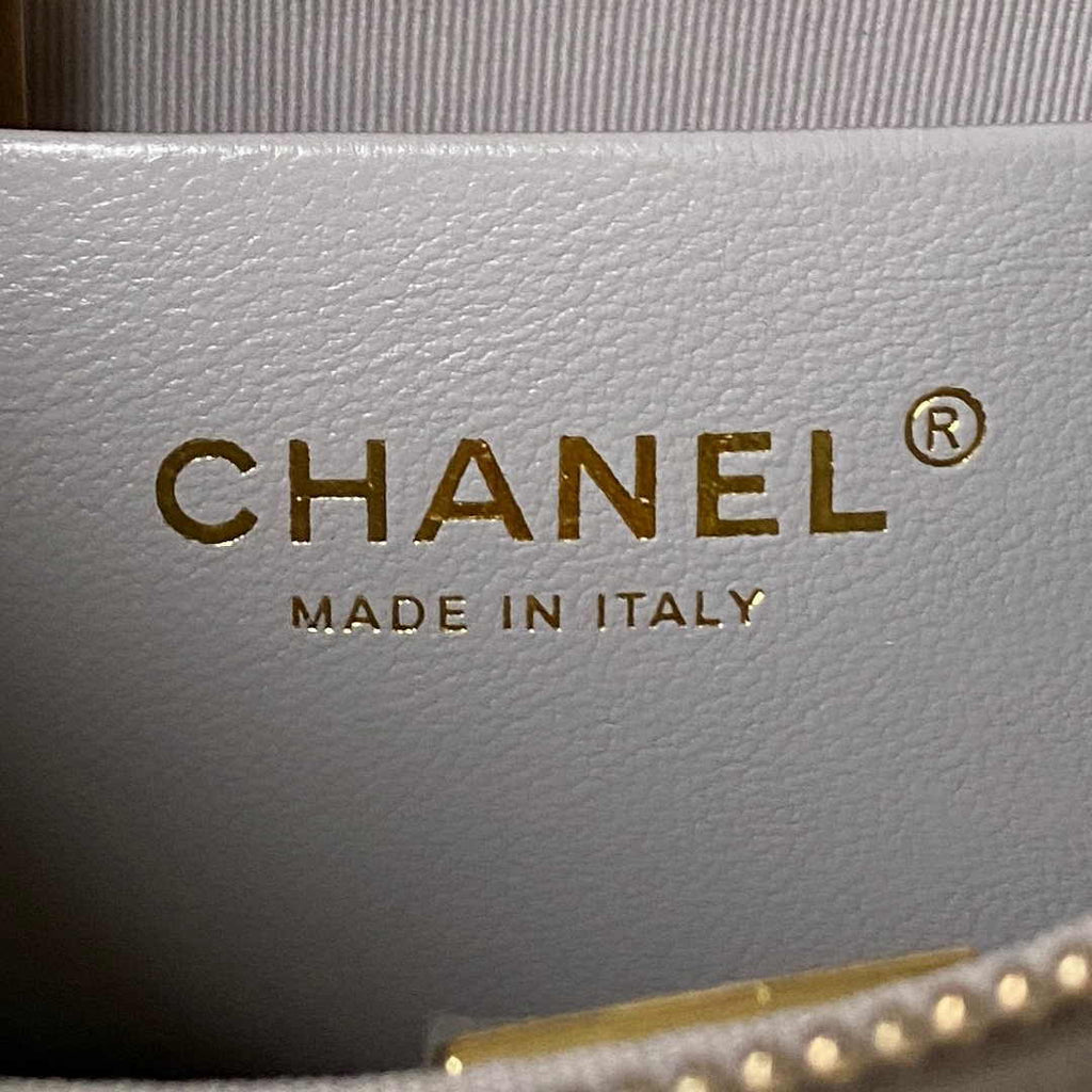 Chanel AS4378 Hobo handbag Shiny crumpled Gray Lambskin gold-tone