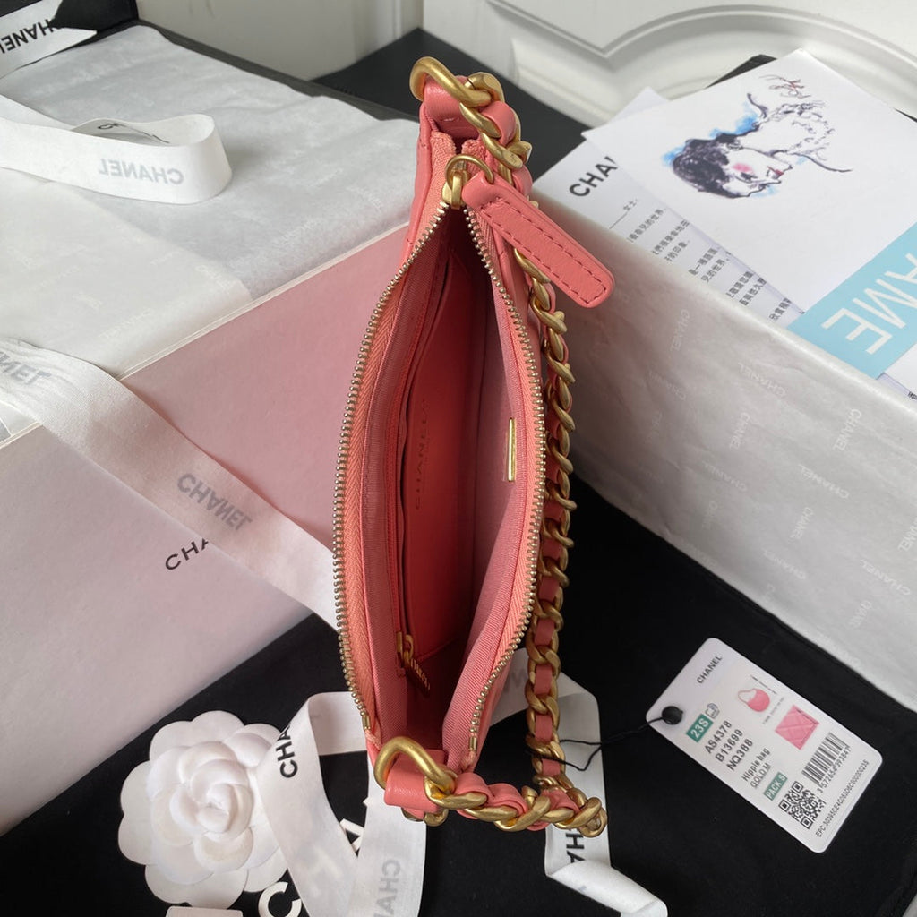 Chanel AS4378 Hobo handbag Shiny crumpled Pink Lambskin gold-tone