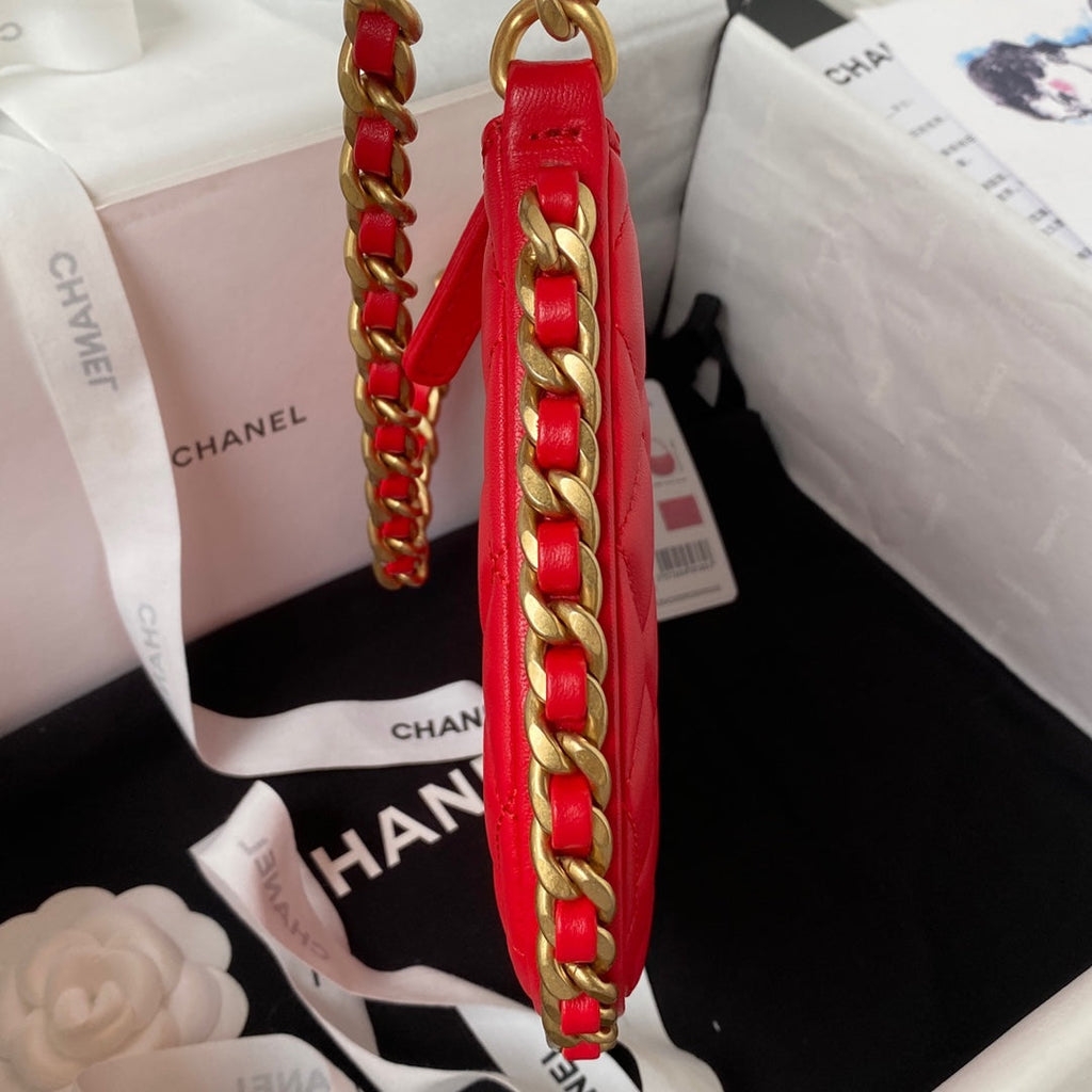 Chanel AS4378 Hobo handbag Shiny crumpled Red Lambskin gold-tone