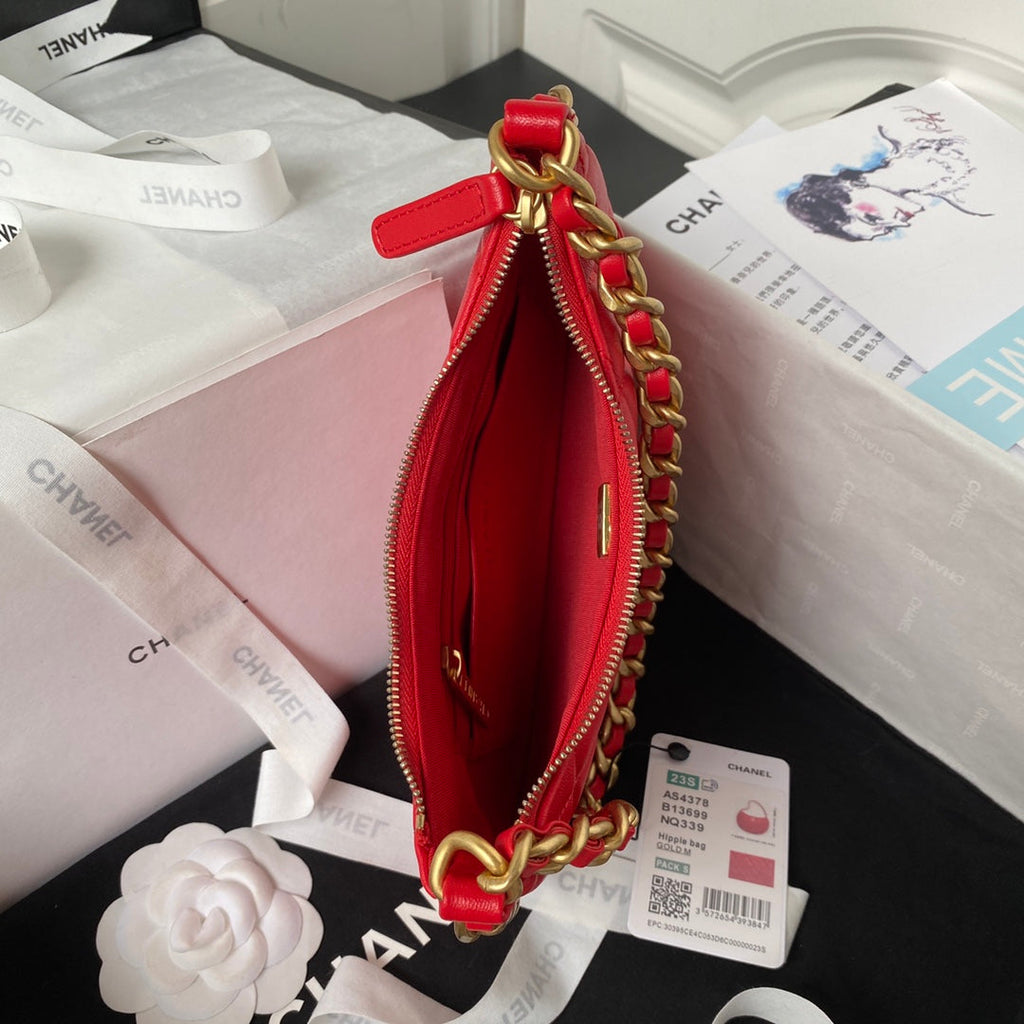 Chanel AS4378 Hobo handbag Shiny crumpled Red Lambskin gold-tone