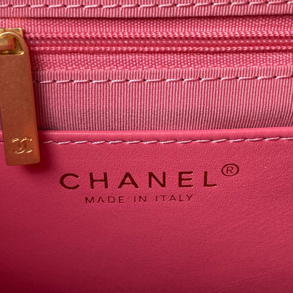 Chanel AS4610 Small messenger bag Lambskin gold-tone metal Pink
