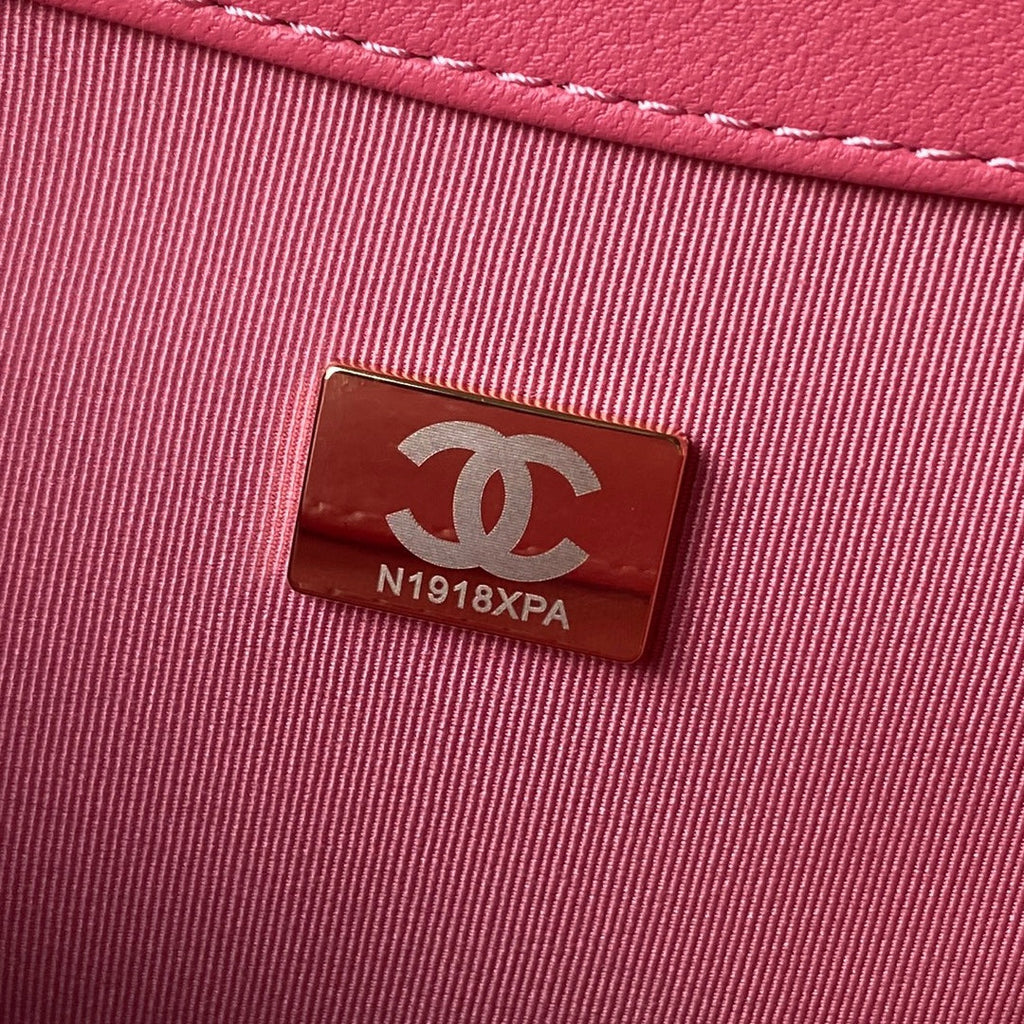 Chanel AS4610 Small messenger bag Lambskin gold-tone metal Pink
