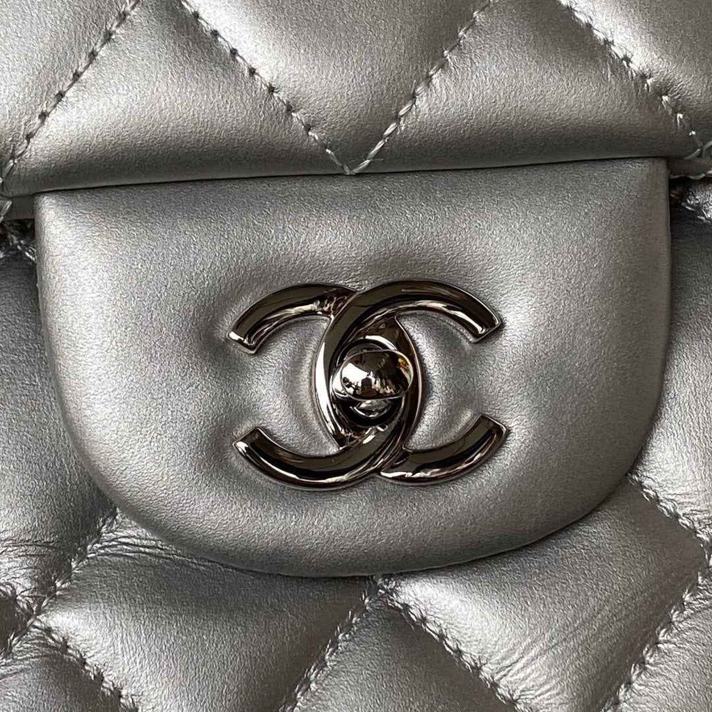 Chanel AS4661 MAXI Flap Cruise Bag Lambskin Silver
