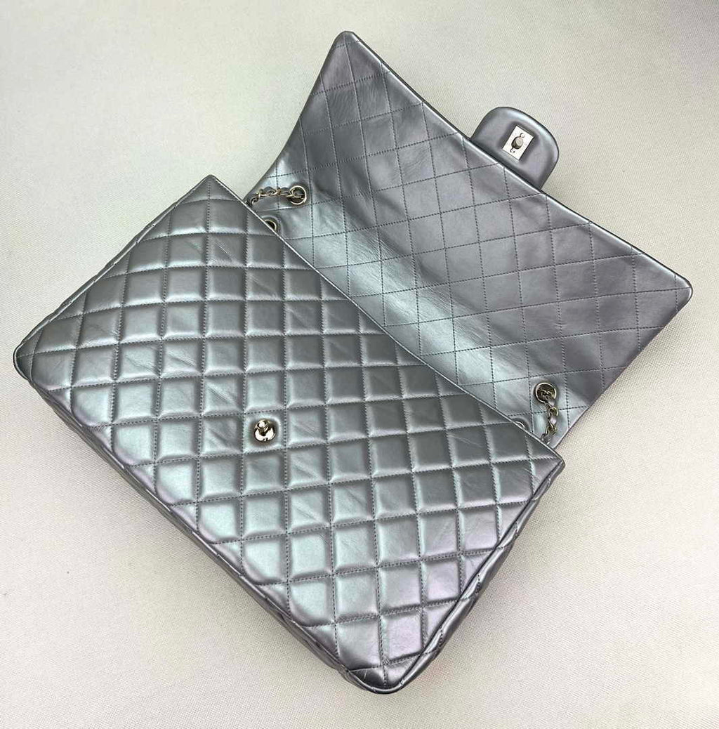 Chanel AS4661 MAXI Flap Cruise Bag Silver Lambskin Gold