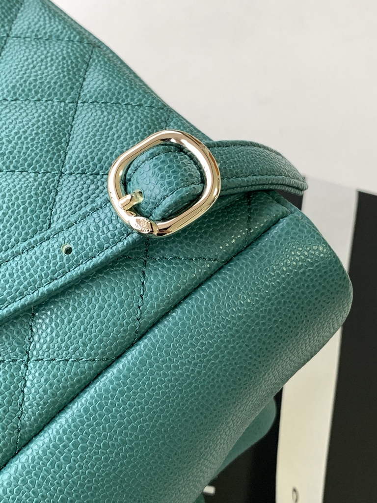 Chanel AS3860 backpack Grained shiny calfskin gold green