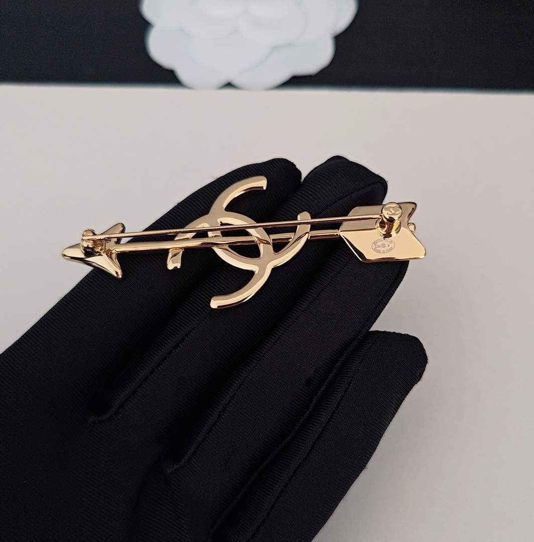 Chanel Brooch Jewelry J33426