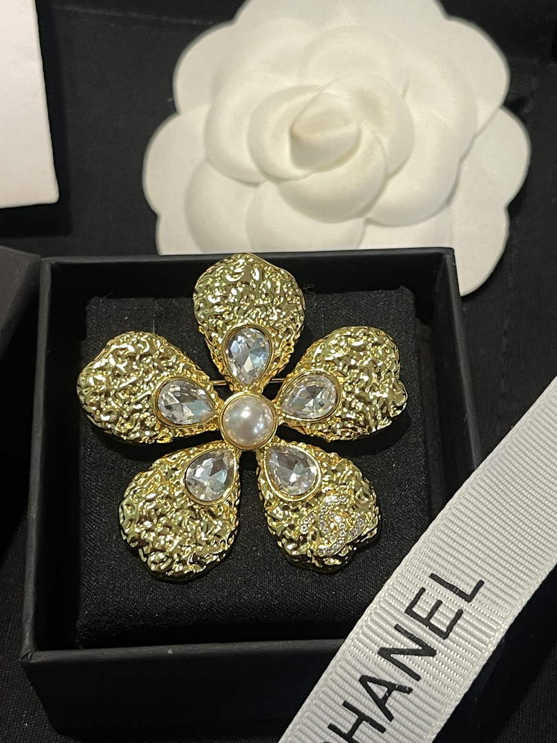 Chanel Brooch Jewelry J33420