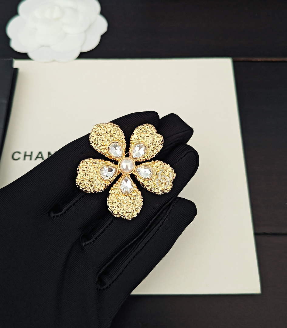 Chanel Brooch Jewelry J33420