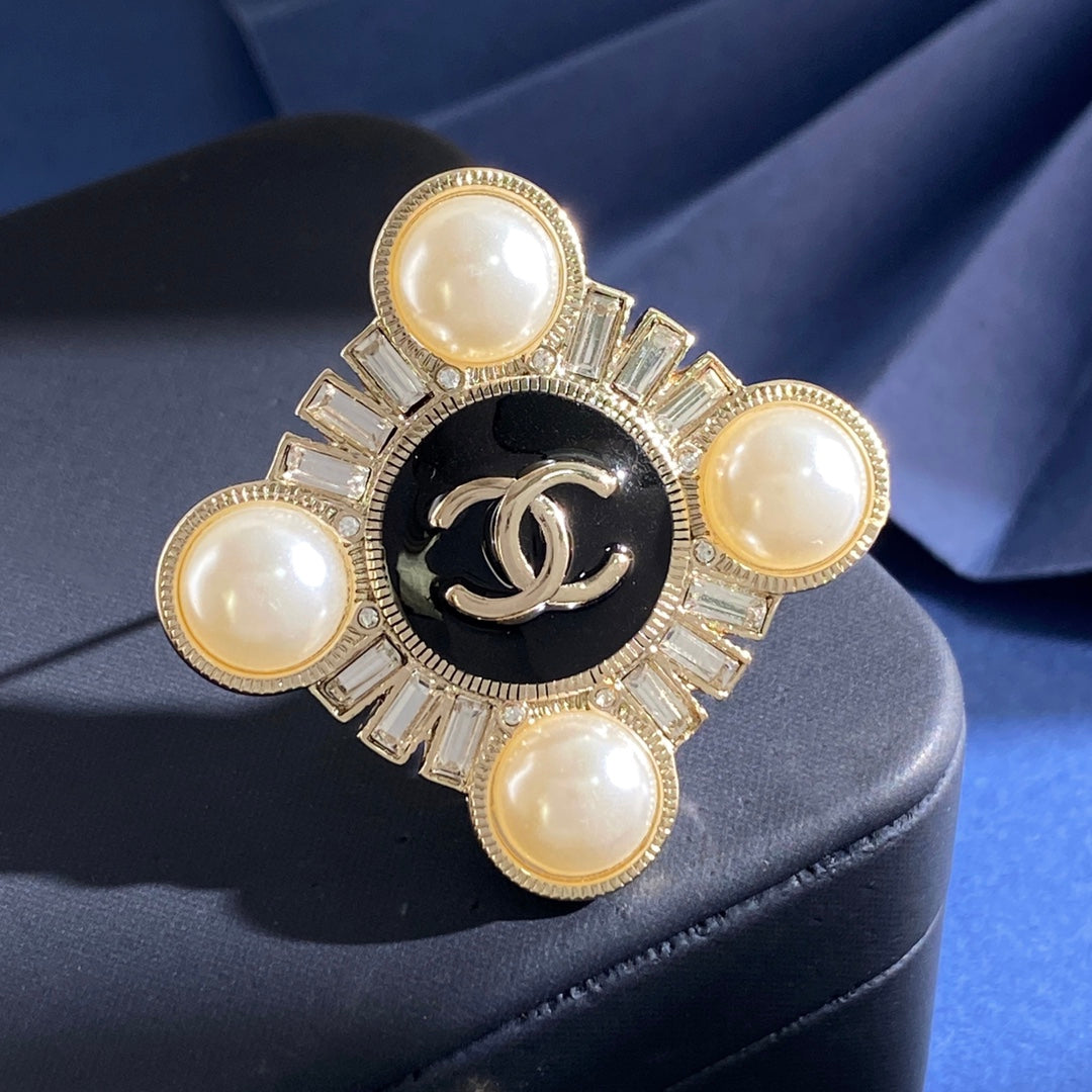 Chanel Brooch Jewelry J33420