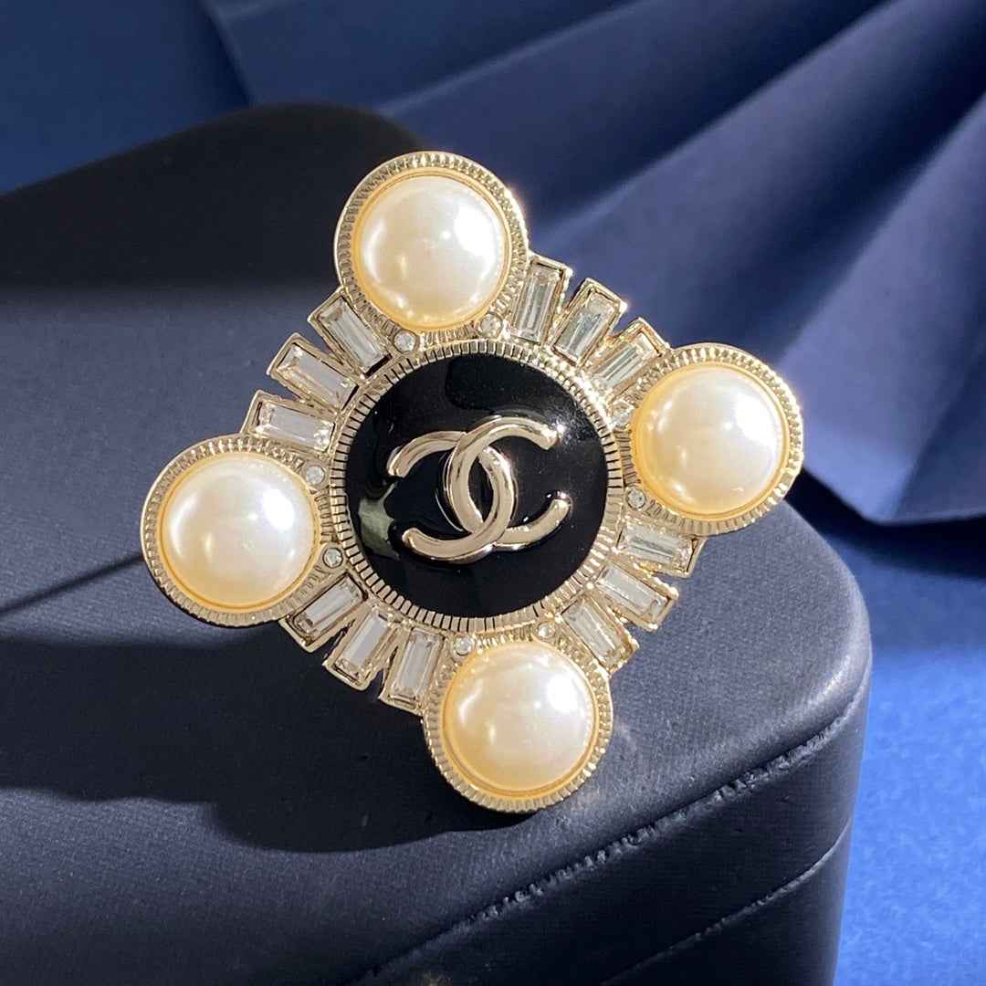 Chanel Brooch Jewelry J33459