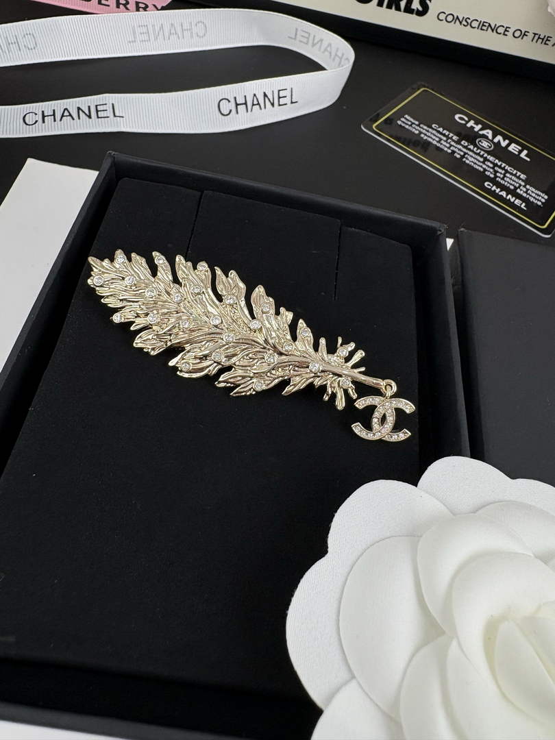 Chanel Brooch Jewelry J33420