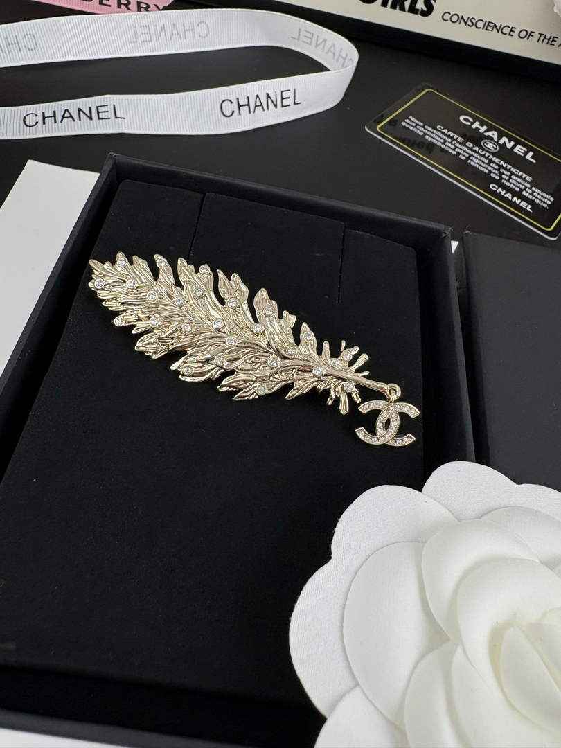 Chanel Brooch Jewelry J33466