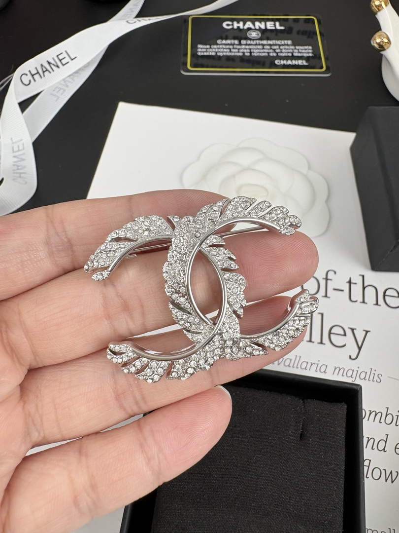 Chanel Brooch Jewelry J33420