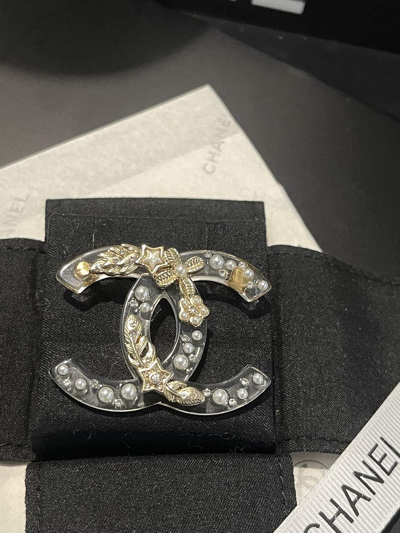 Chanel Brooch Jewelry J33420