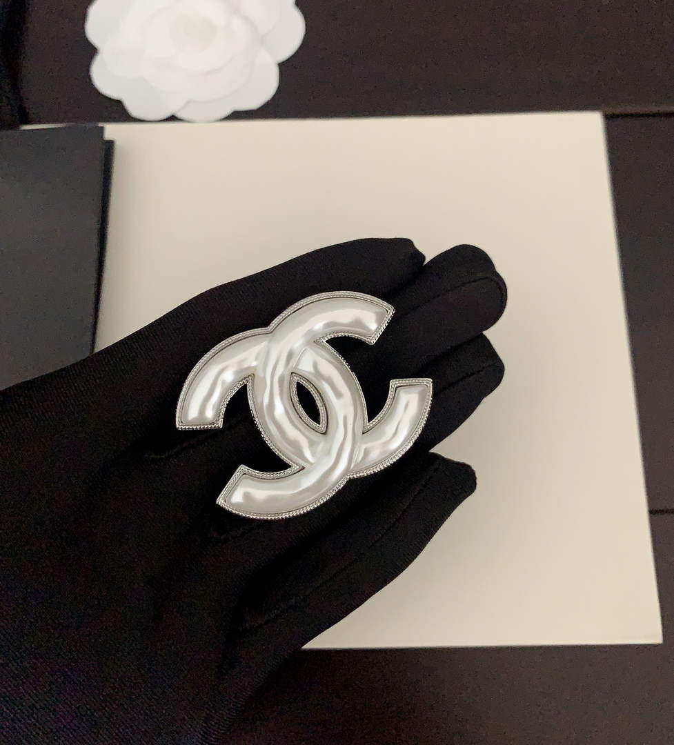 Chanel Brooch Jewelry J33420