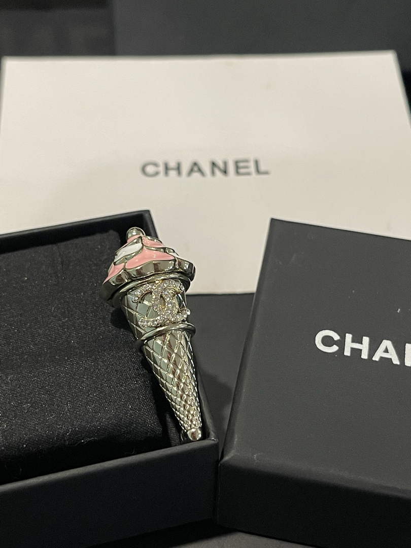Chanel Brooch Jewelry J33420