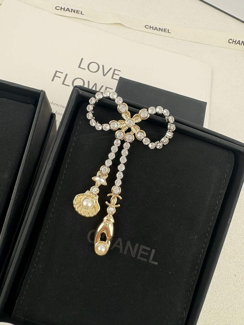 Chanel Brooch Jewelry J33420