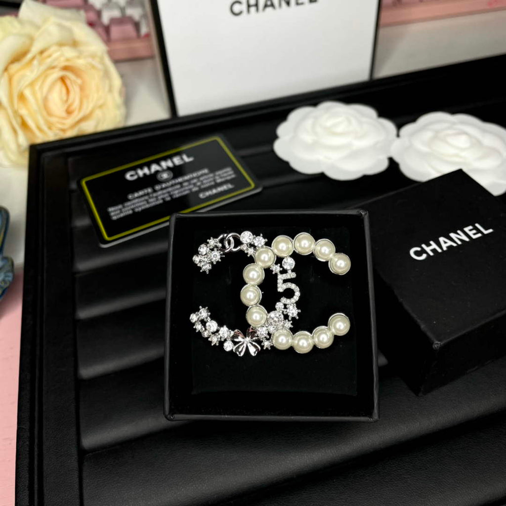Chanel Brooch Jewelry J33420