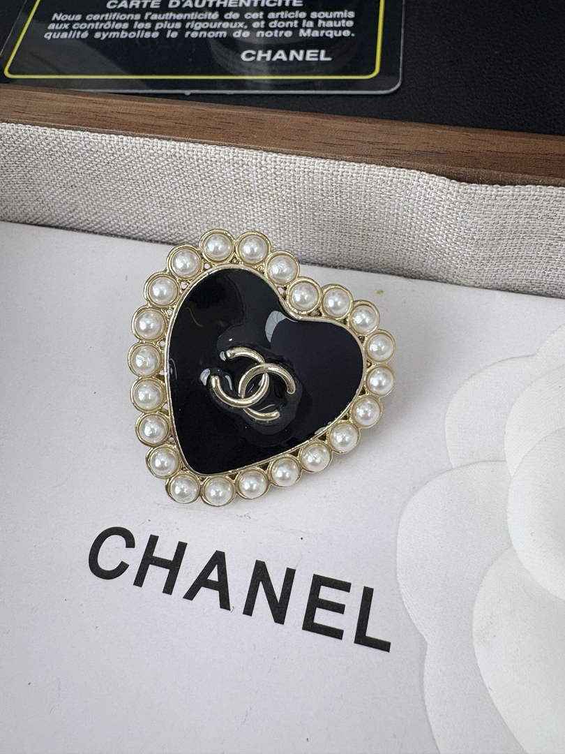 Chanel Brooch Jewelry J33511