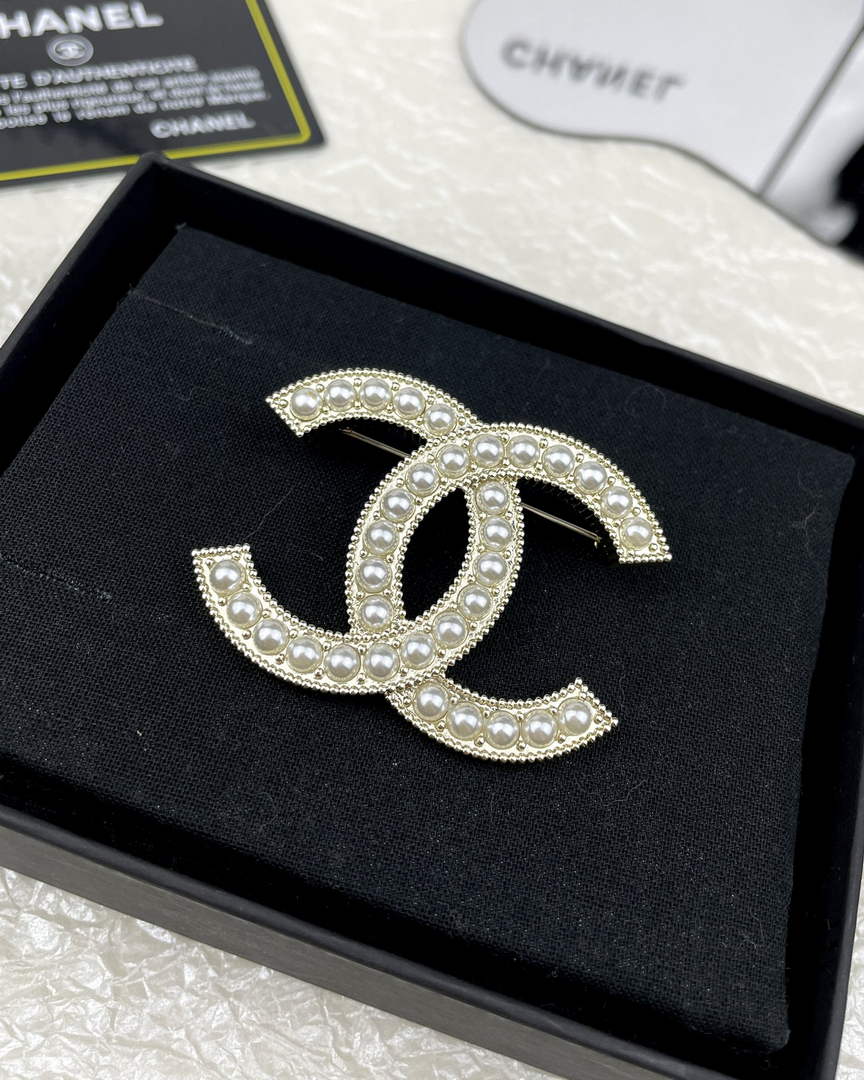 Chanel Brooch Jewelry J33420