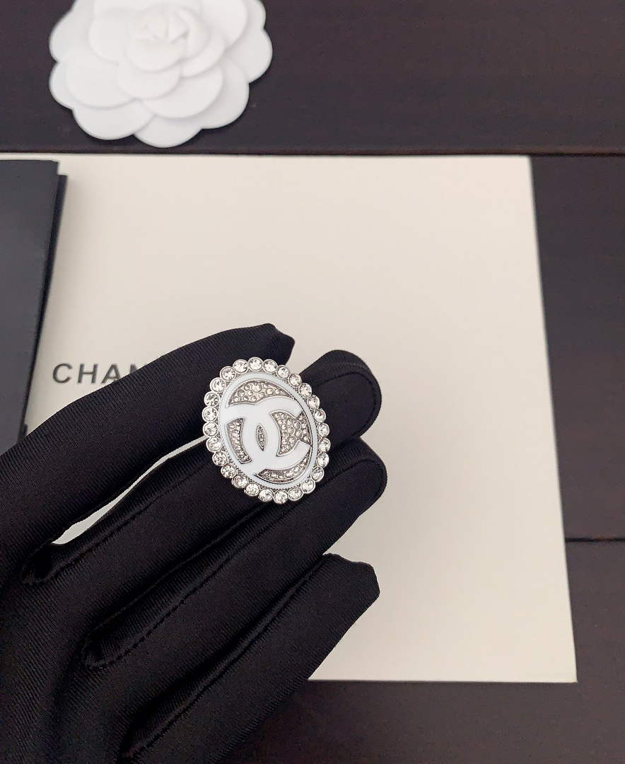Chanel Brooch Jewelry J33420