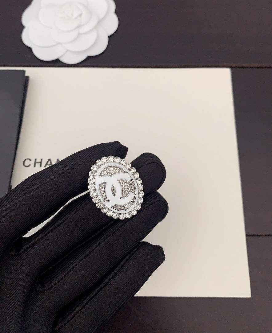 Chanel Brooch Jewelry J33519