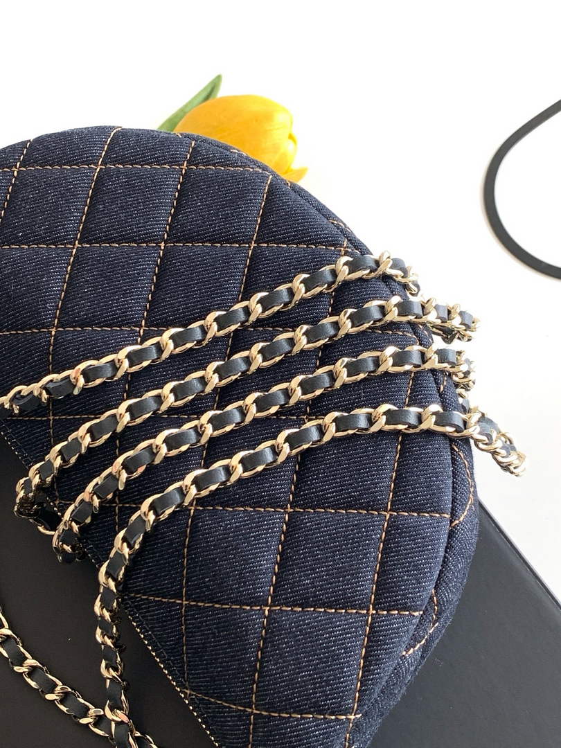 Chanel Denim Dark Blue Calfskin Chain Clutch, AP5094