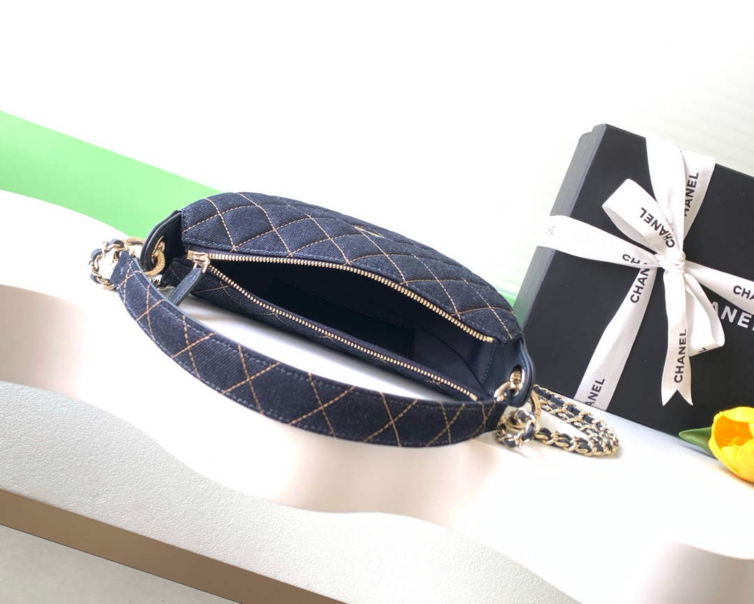 Chanel Denim Dark Blue Calfskin Chain Clutch, AP5094
