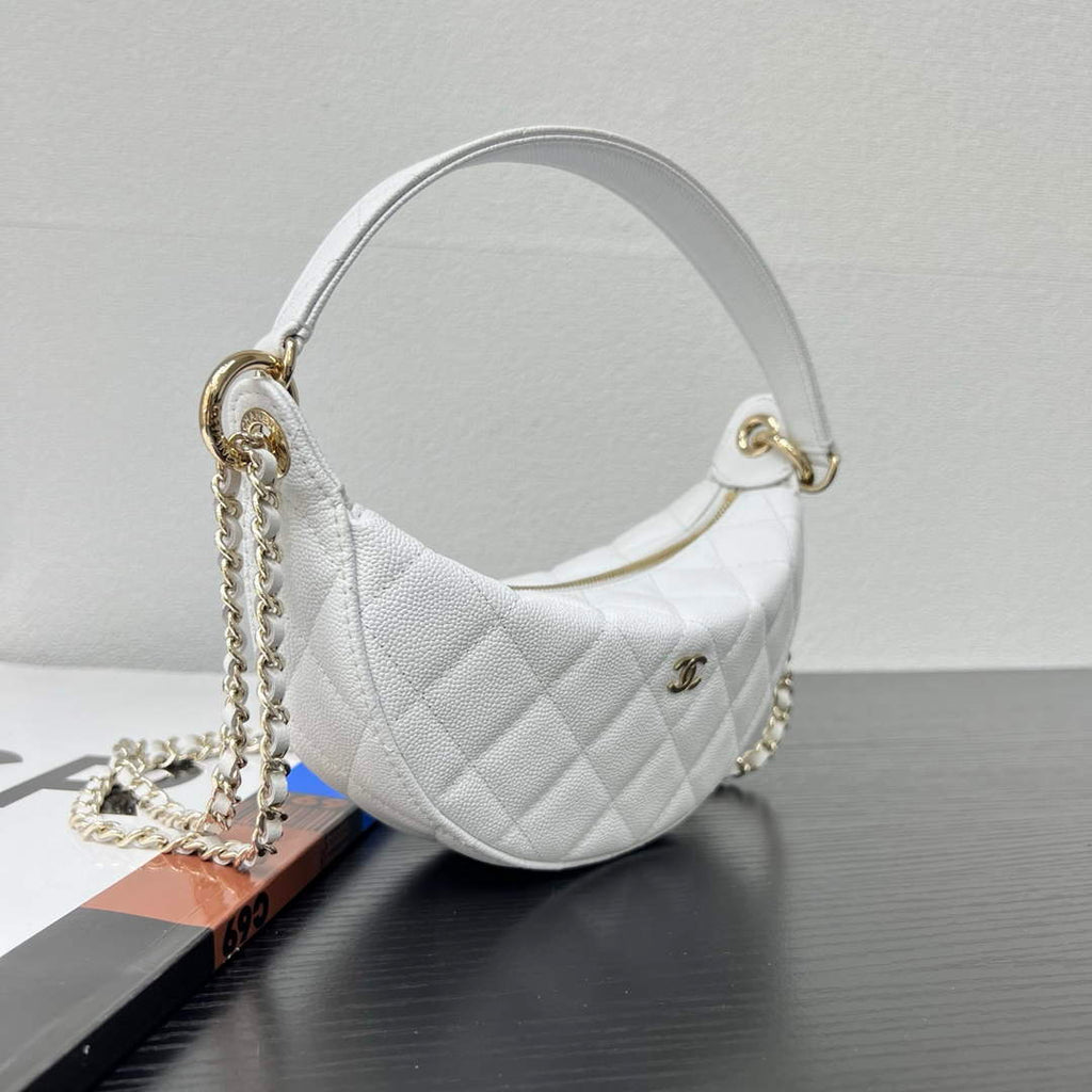 Chanel White Calfskin Chain Clutch, AP5094