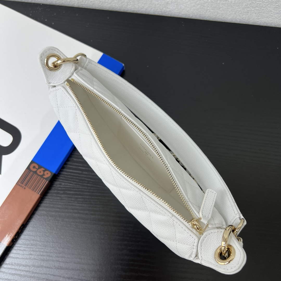 Chanel White Calfskin Chain Clutch, AP5094