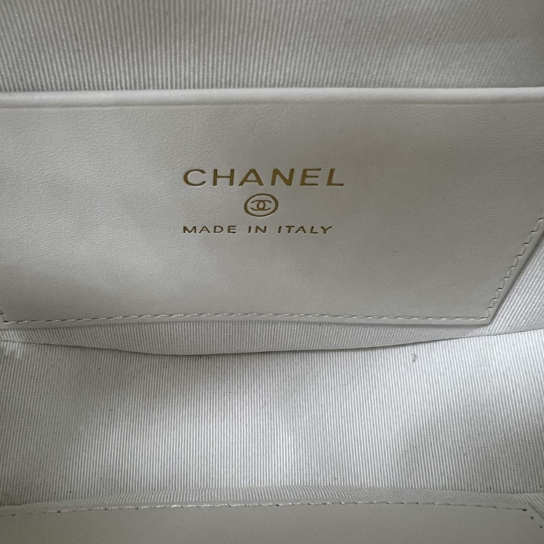 Chanel White Calfskin Chain Clutch, AP5094
