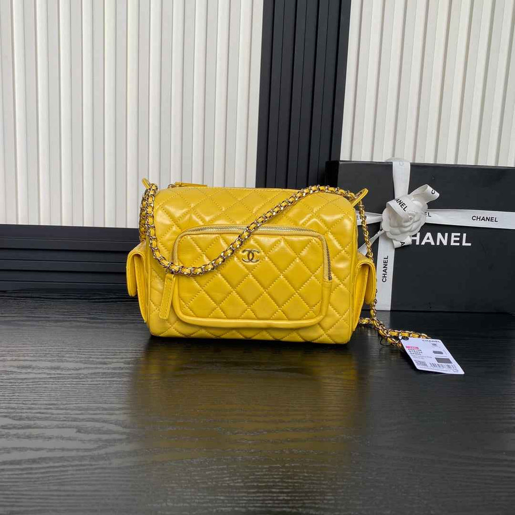 Chanel Camera case, Shiny crumpled lambskin AS5156 yellow