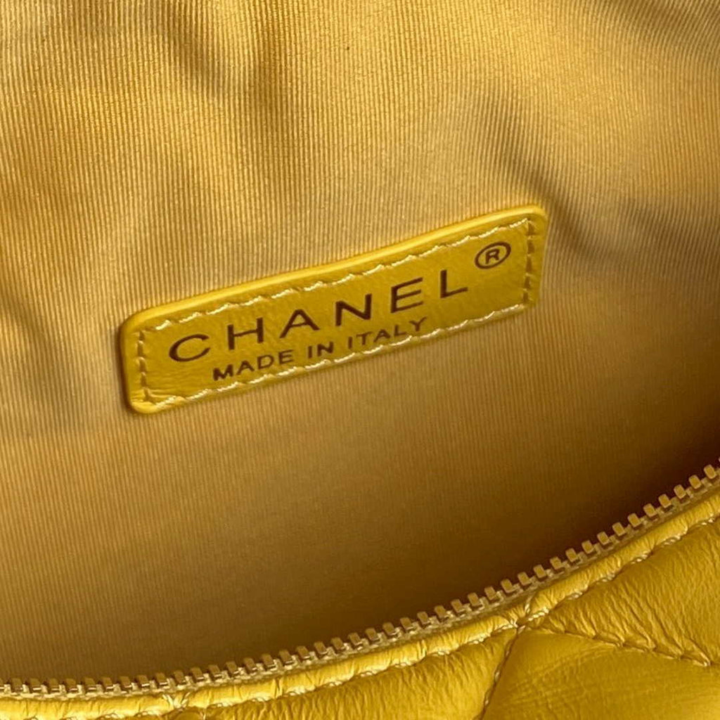 Chanel Camera case, Shiny crumpled lambskin AS5156 yellow