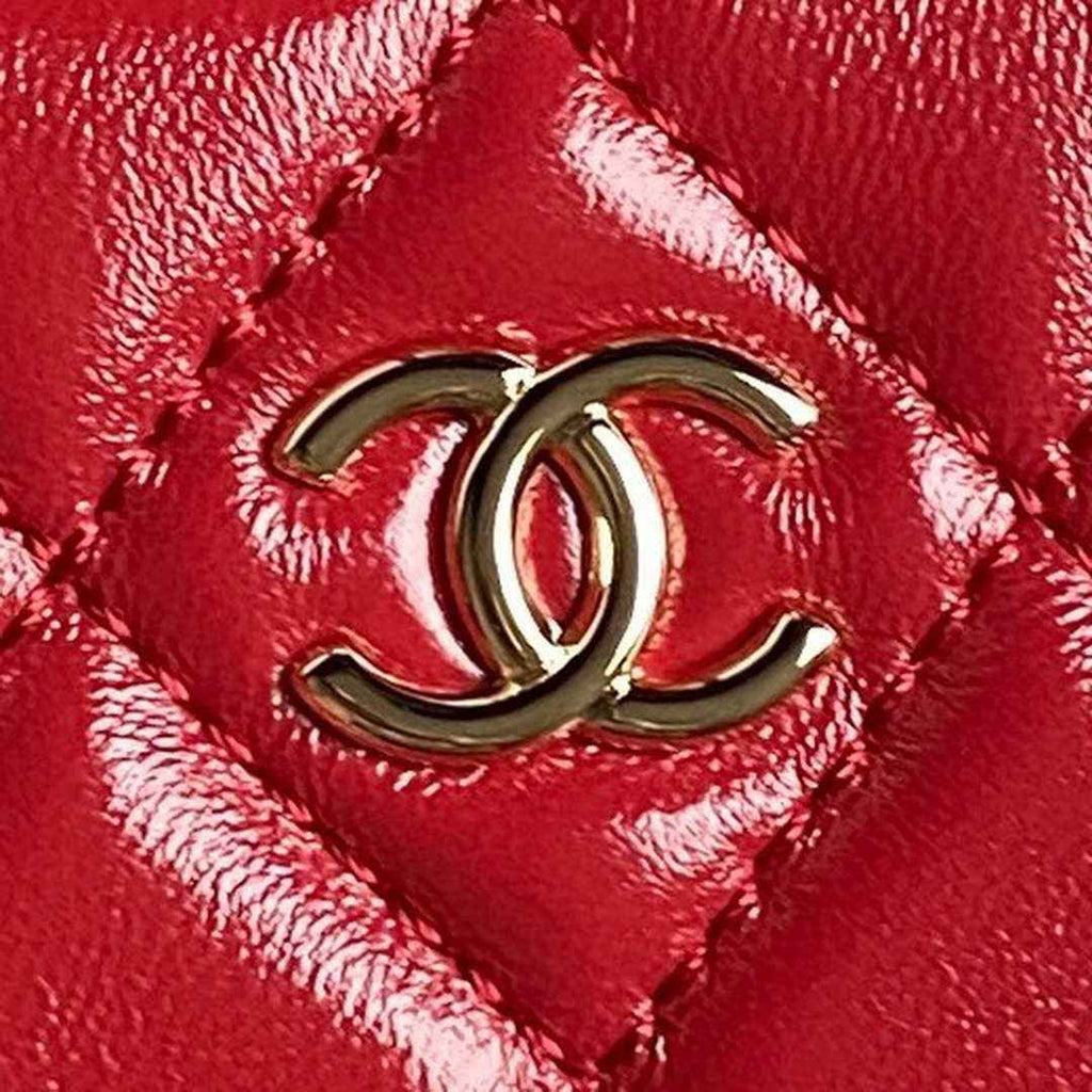 Chanel Camera case, Shiny crumpled lambskin AS5156 red