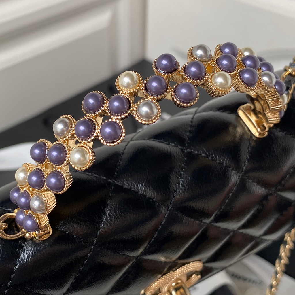 Chanel Clutch with Chain Ap3803 Lambskin Black