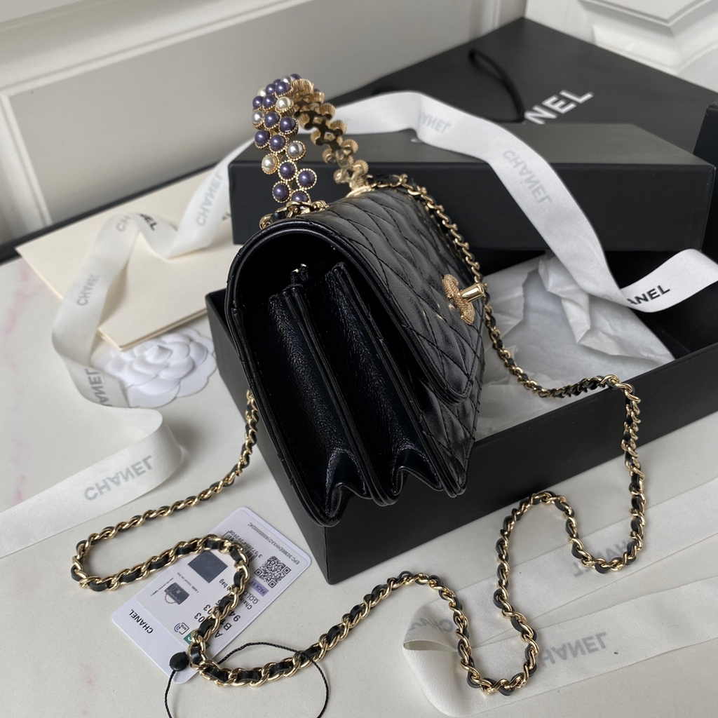 Chanel Clutch with Chain Ap3803 Lambskin Black
