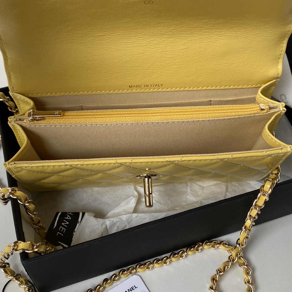 Chanel Clutch with Chain Ap3803 Lambskin Yellow