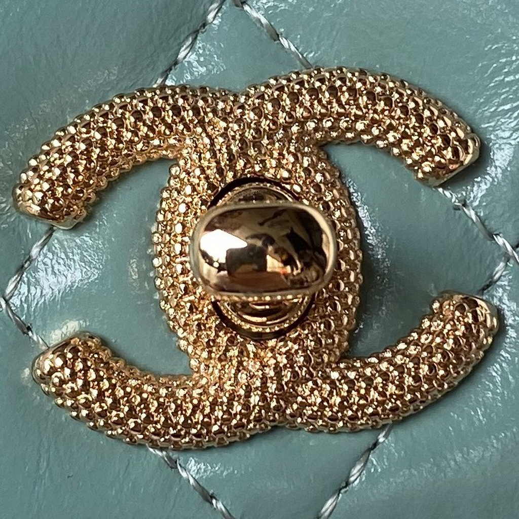 Chanel Clutch with Chain Ap3803 Lambskin Blue