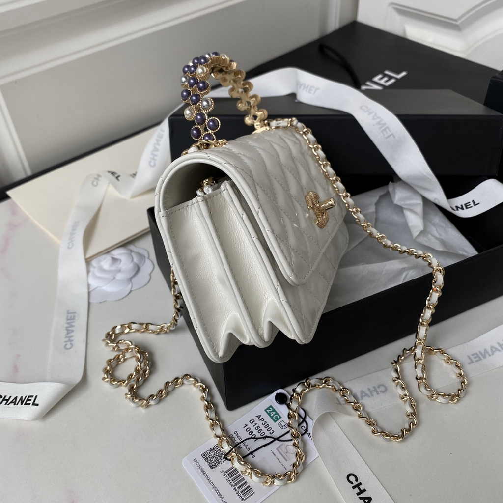 Chanel Clutch with Chain Ap3803 Lambskin White