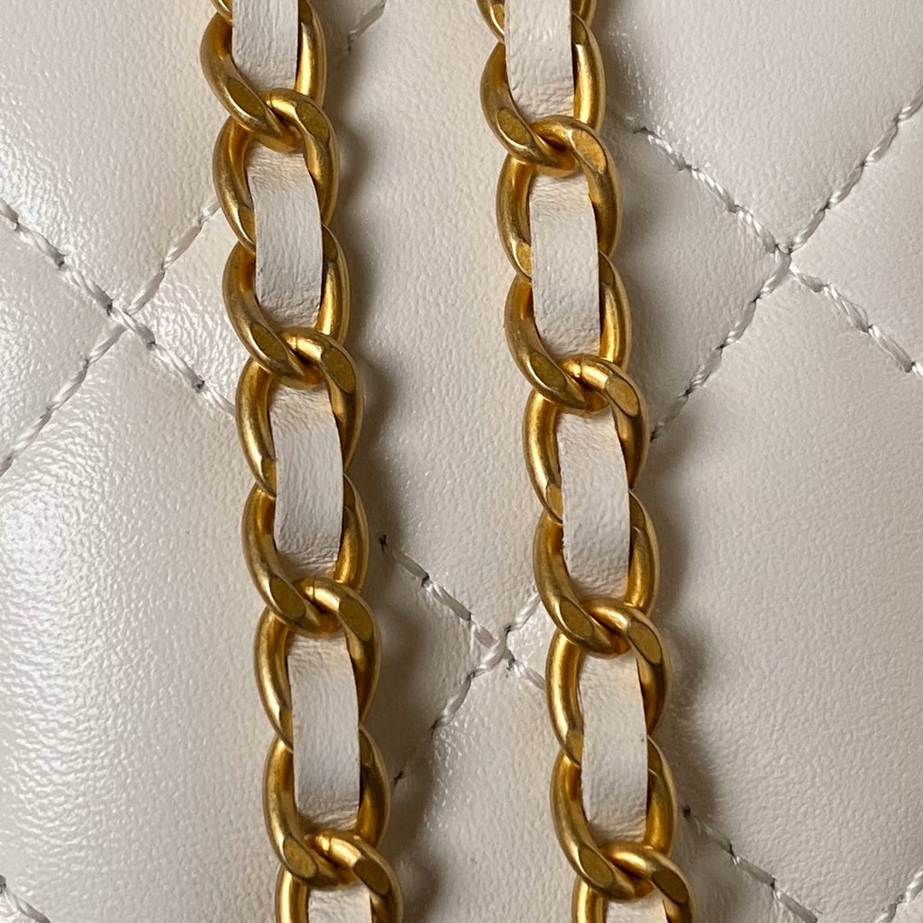 Chanel Clutch with chain AP2292 Lambskin Beige