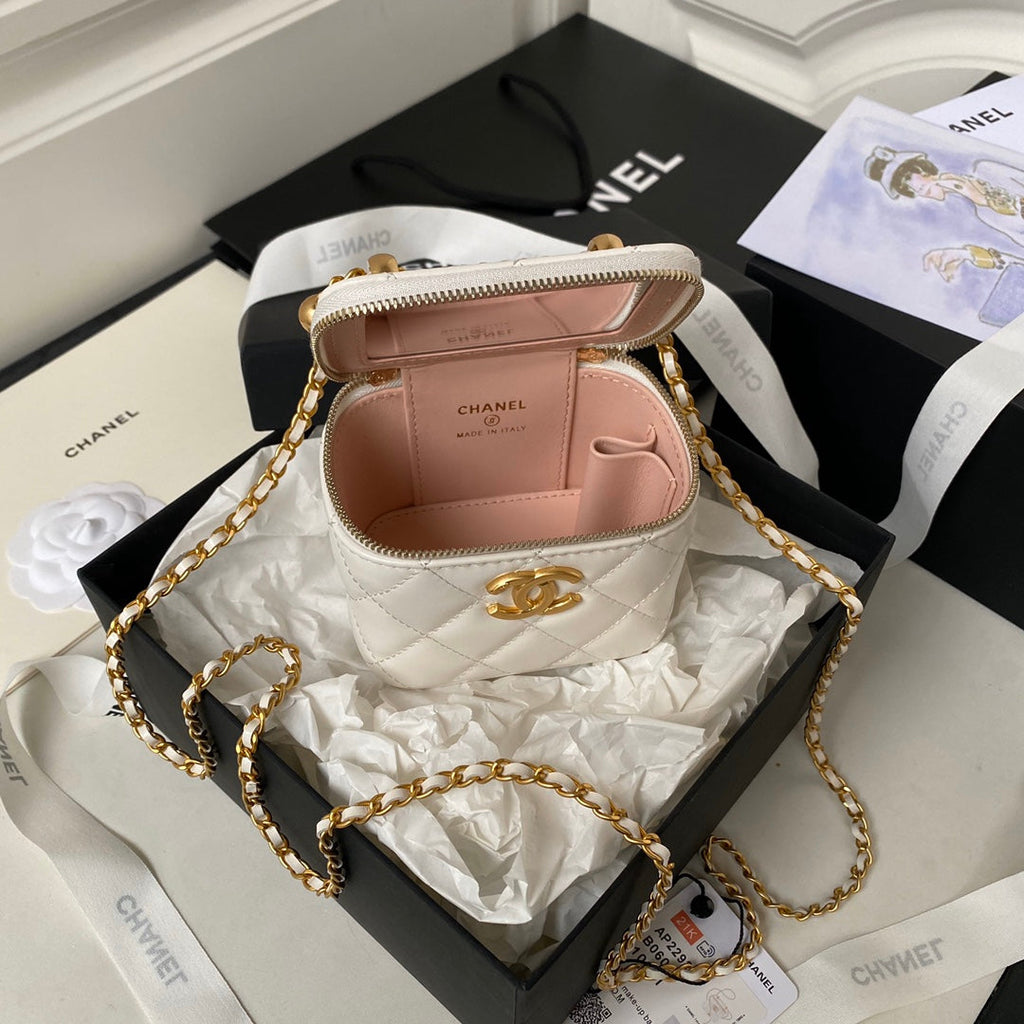 Chanel Clutch with chain AP2292 Lambskin Beige