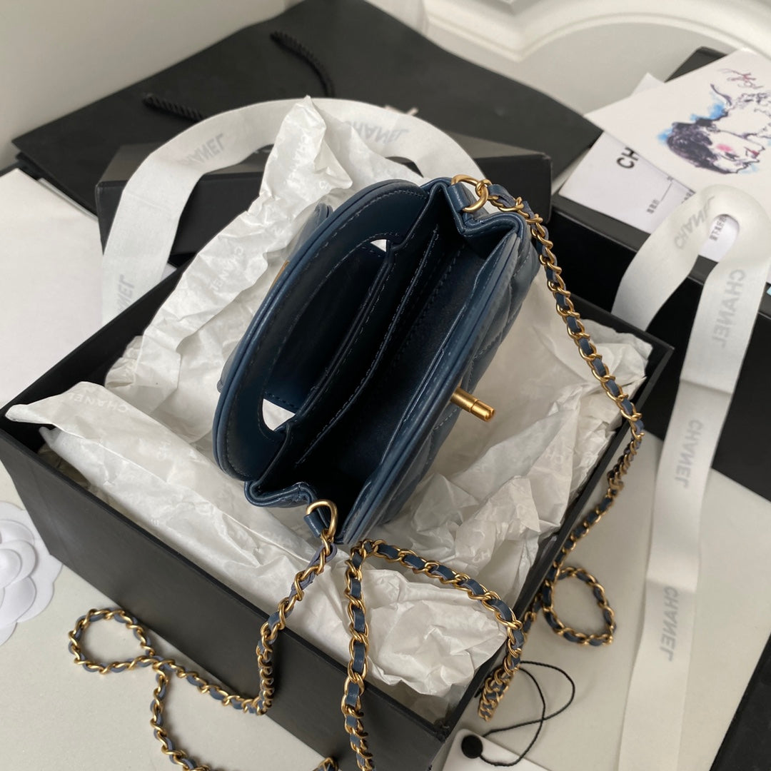 Chanel Clutch With Chain AP3435 Shiny Aged Calfskin Blue