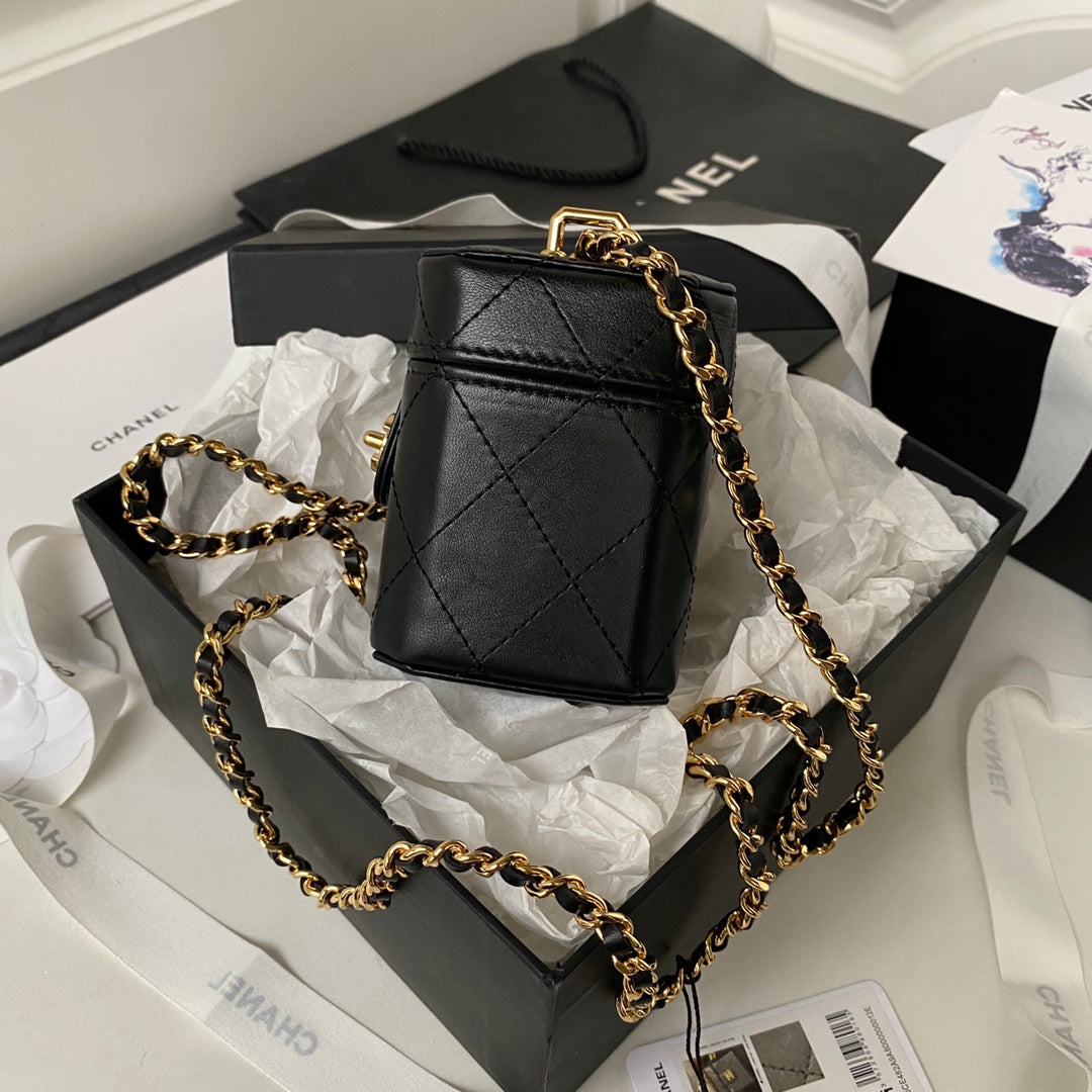 Chanel Clutch With Chain AP3459 Black Lambskin