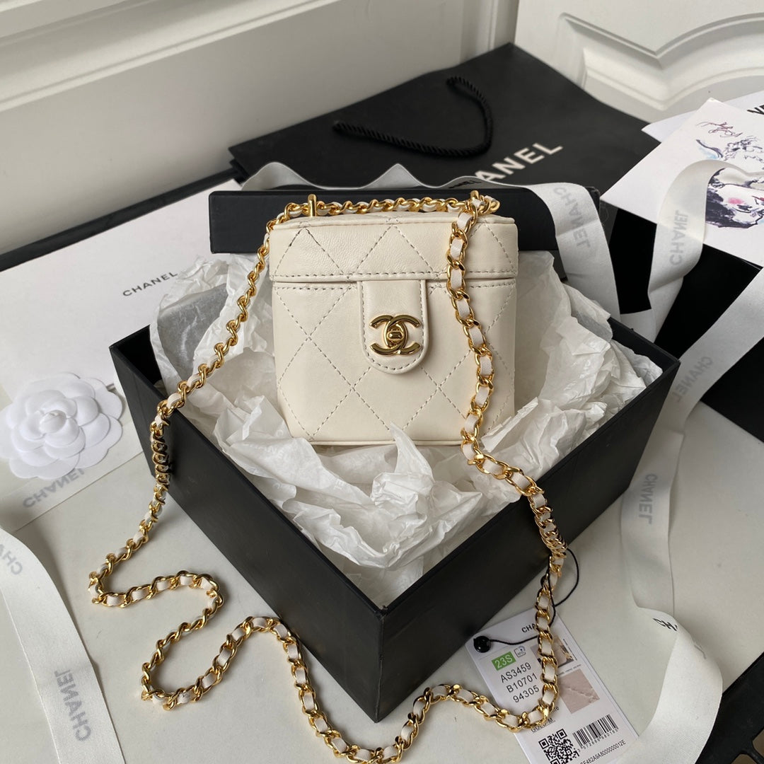 Chanel Clutch With Chain AP3459 White Lambskin