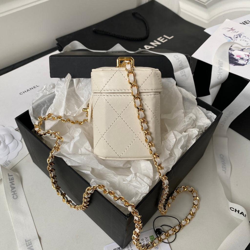 Chanel Clutch With Chain AP3459 White Lambskin