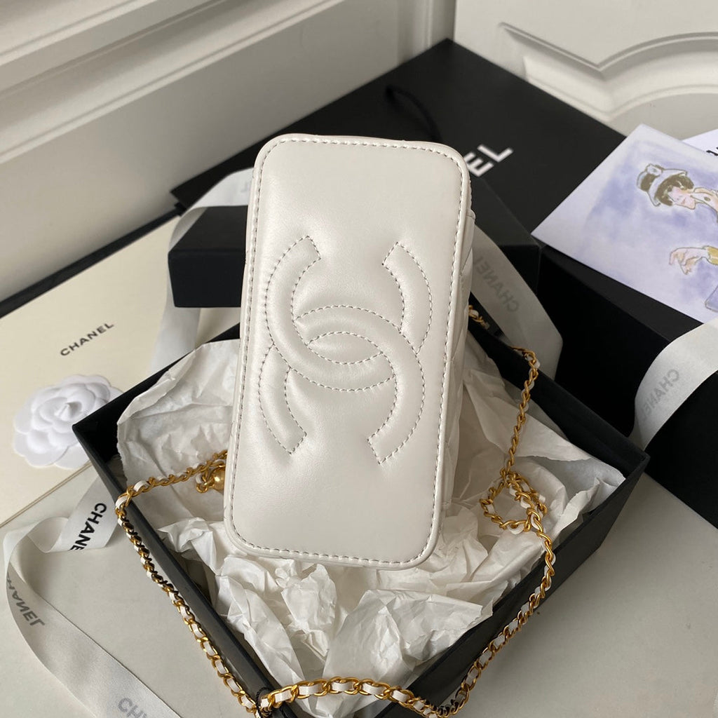 Chanel Clutch with chain AP3651 Lambskin Beige