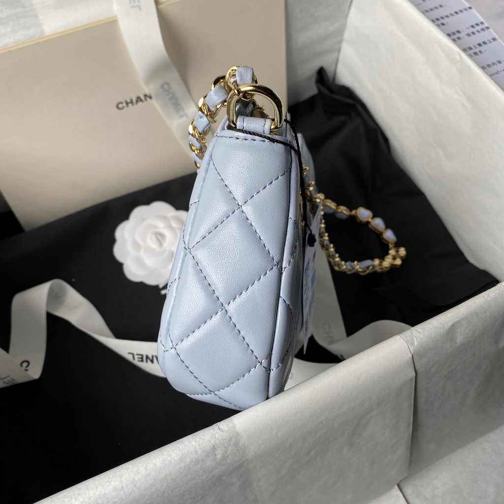 Chanel clutch with chain, AP3786 blue lambskin