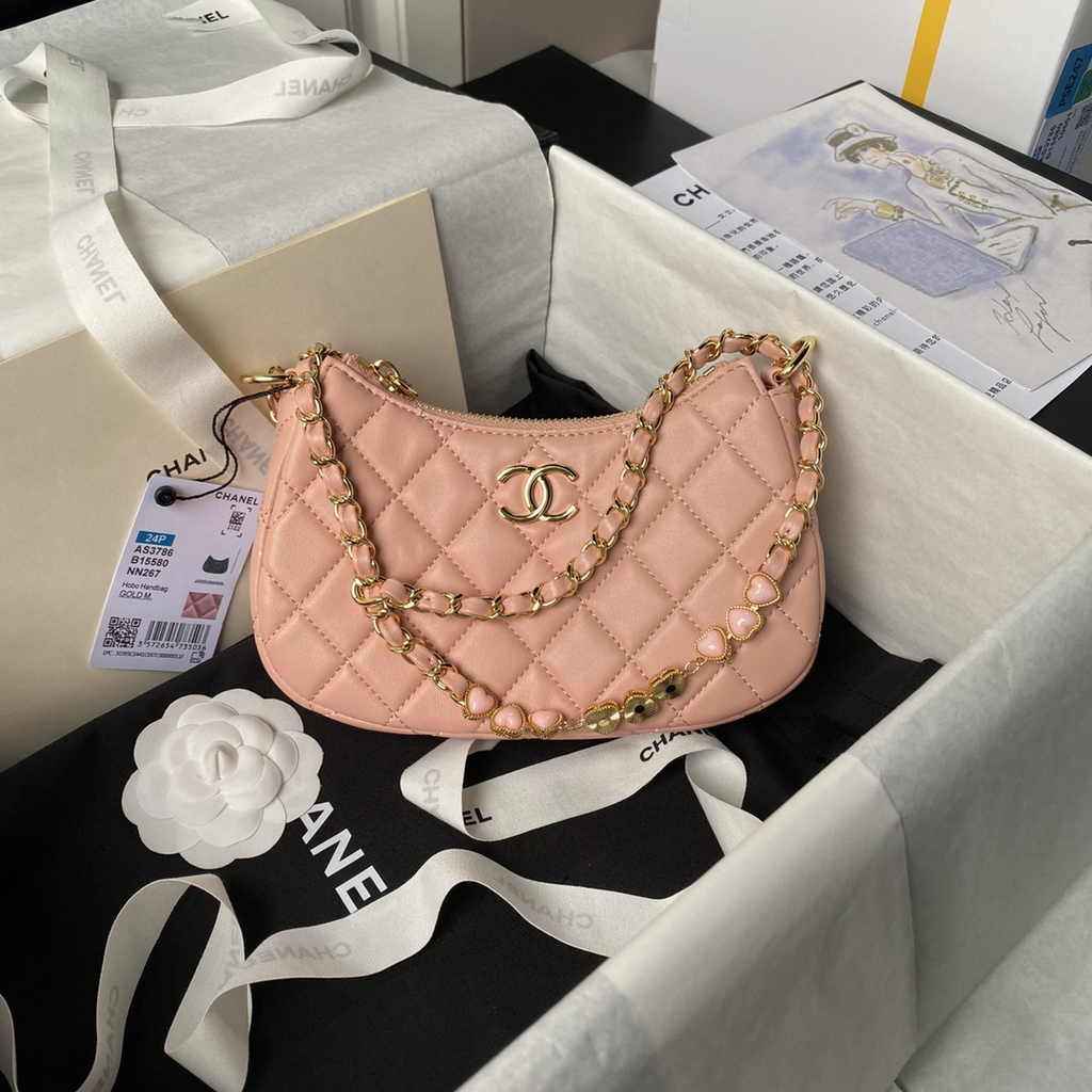 Chanel clutch with chain, AP3786 pink lambskin