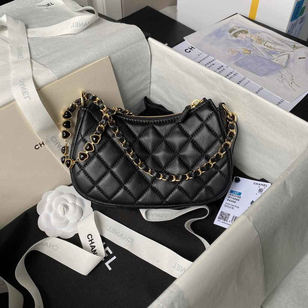 Chanel clutch with chain, AP3786 black lambskin