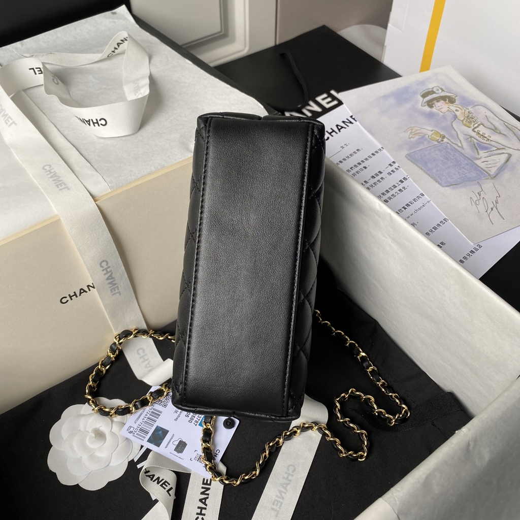 Chanel clutch with chain, AP3787 black shiny crumpled calfskin